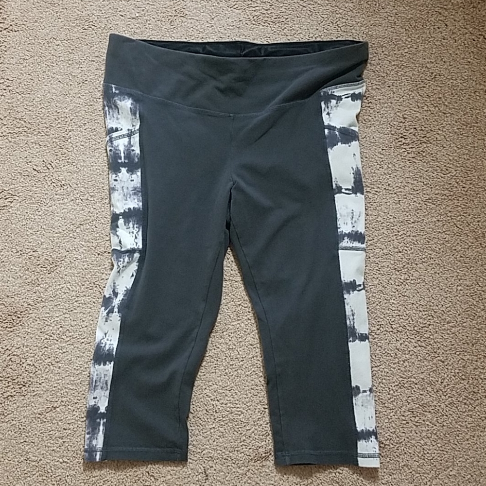 St John Bay black wide waistband crop pants